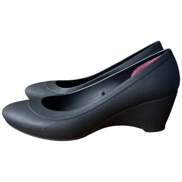 Crocs Lina Women's 7 Size Down For Half Size Black Pump Wedge Heel Dual Comfort - Picture 1 of 14